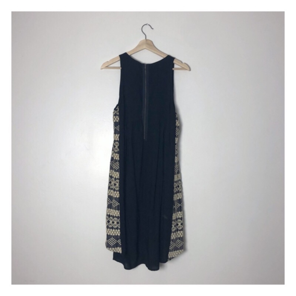 black w. cream embroidery hi lo dress - Picture 3 of 5